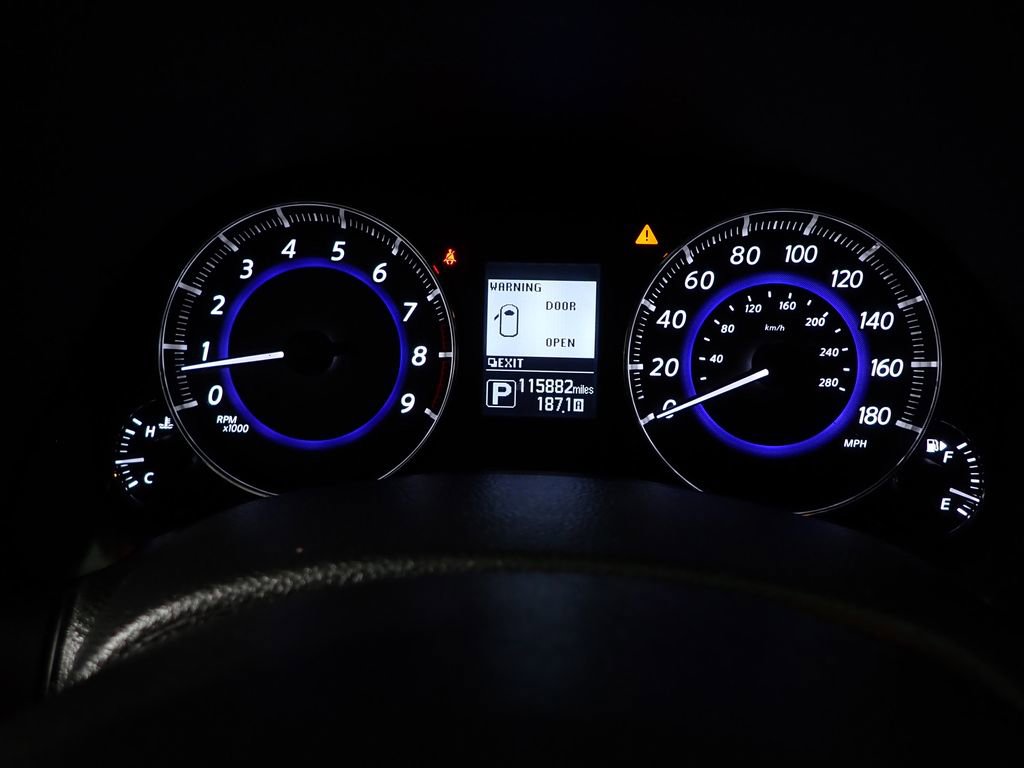 Used 2017 INFINITI QX70 AWD w/ Premium Package image 24