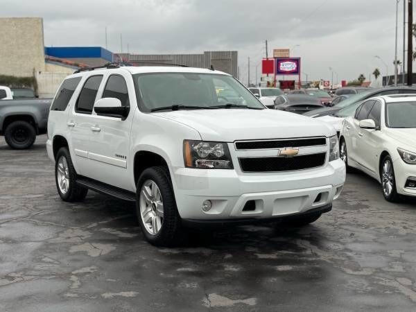 Used 2008 Chevrolet Tahoe LT w/ LT Preferred Equipment Group image 2