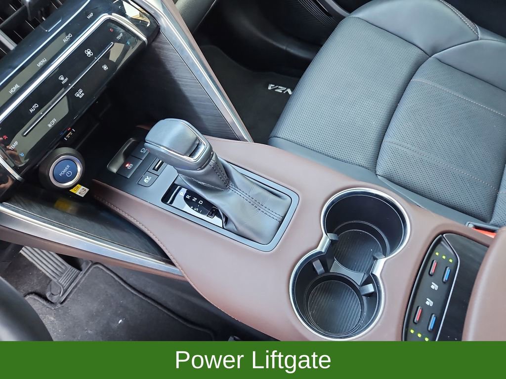 Used 2021 Toyota Venza Limited image 21