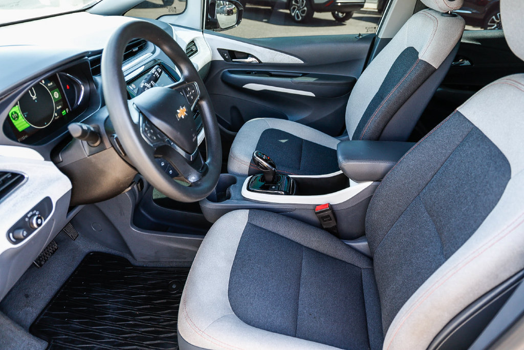 Used 2019 Chevrolet Bolt LT FWD image 32