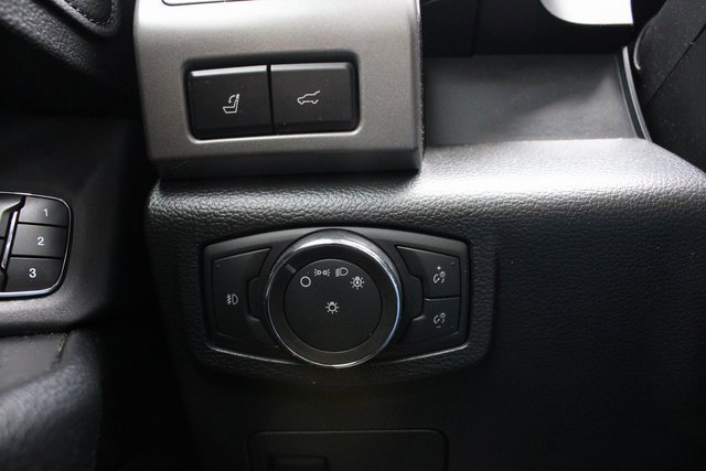 Used 2021 Ford Expedition XLT image 11