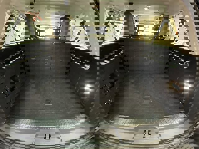 Used 2024 Ford Expedition Max XLT image 32