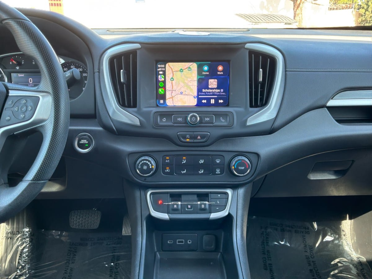 Used 2023 GMC Terrain SLE FWD image 15