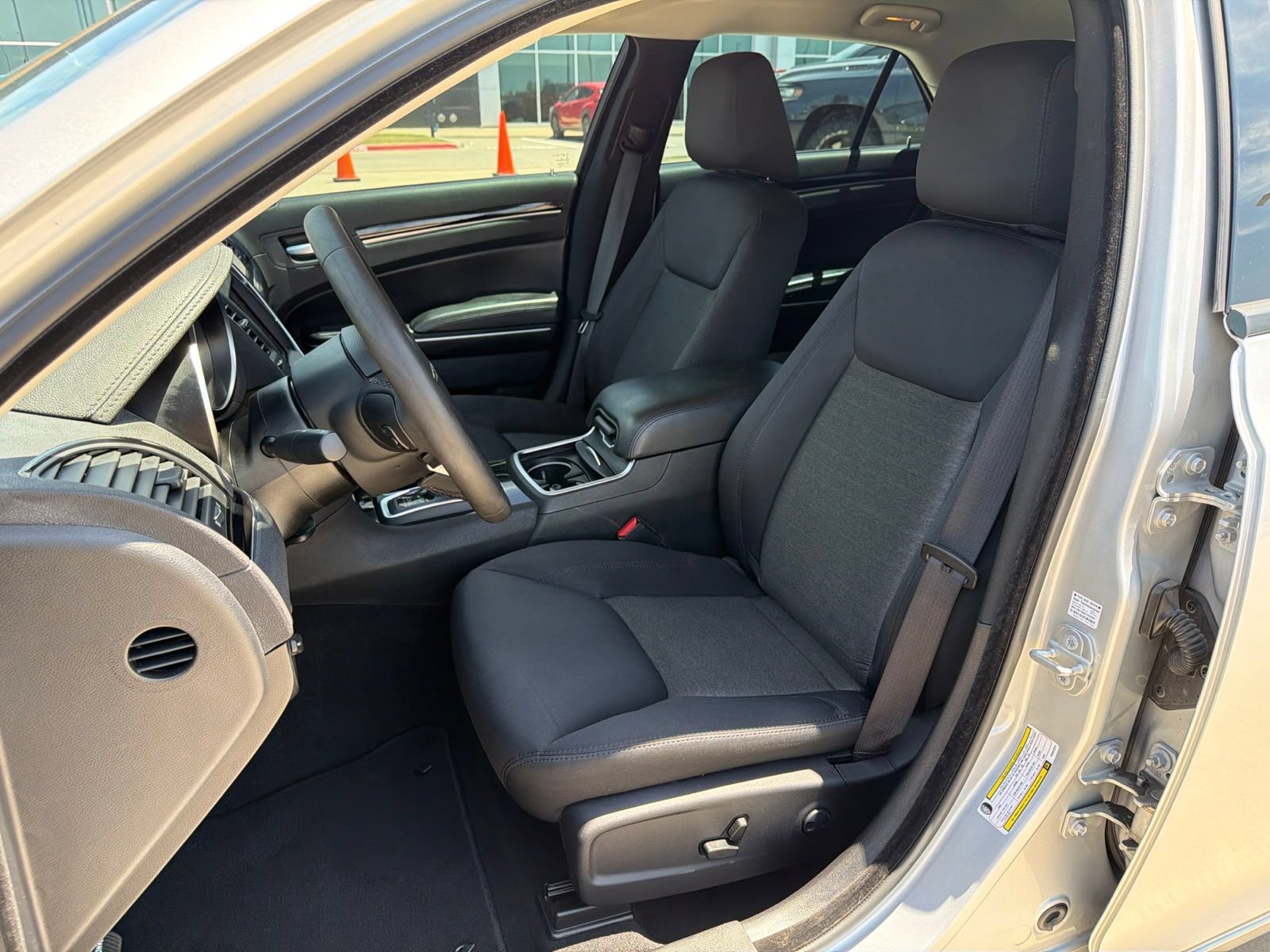 Used 2023 Chrysler 300 Touring w/ Sport Appearance Package RWD image 14