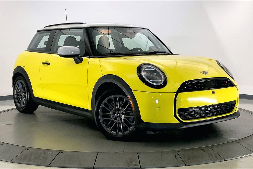 Certified 2025 MINI Cooper S image 1