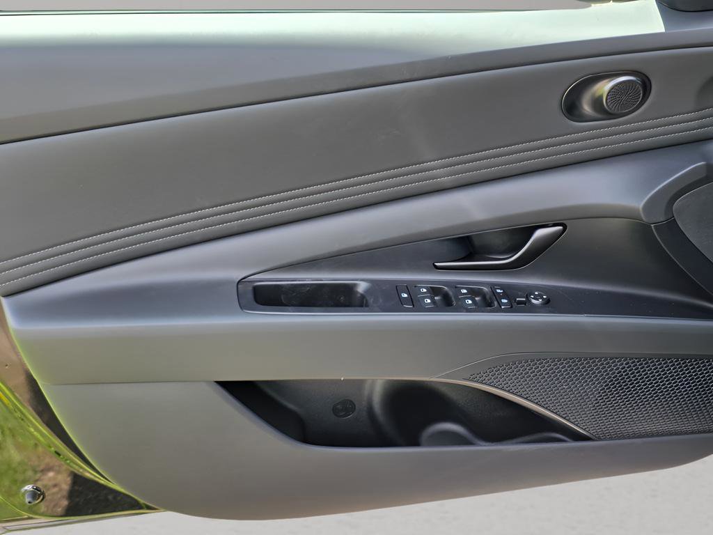 New 2026 Hyundai Elantra SEL Sport image 12