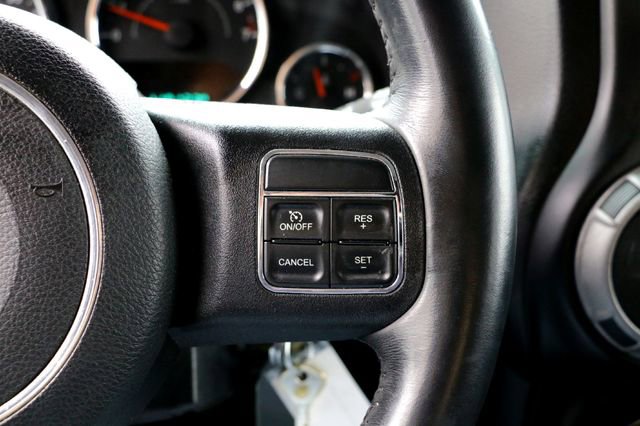Used 2015 Jeep Wrangler Unlimited Willys image 14