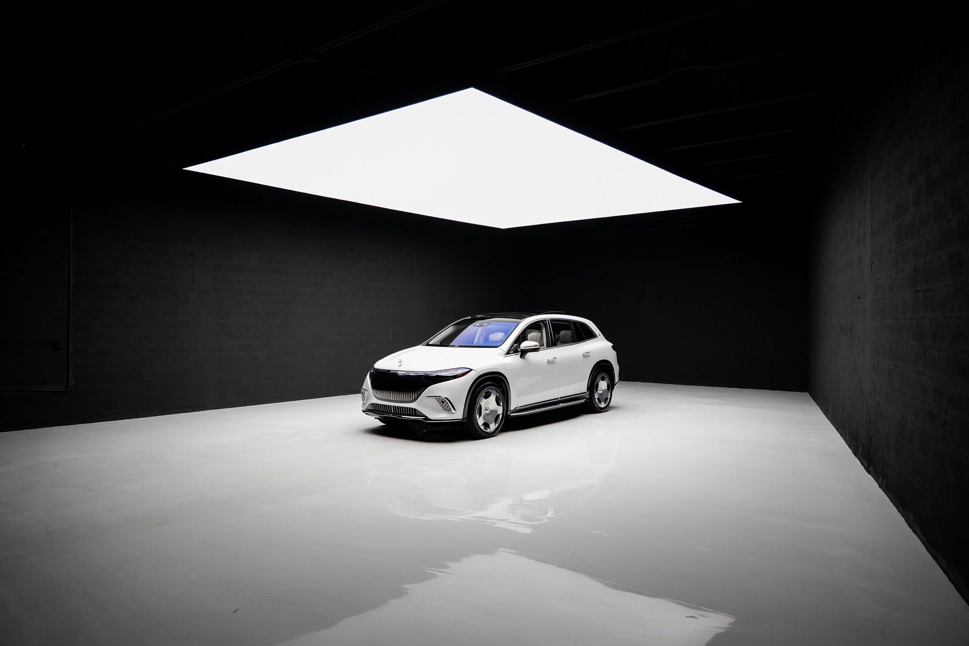 Used 2024 Mercedes-Benz Maybach EQS 680 4MATIC image 85