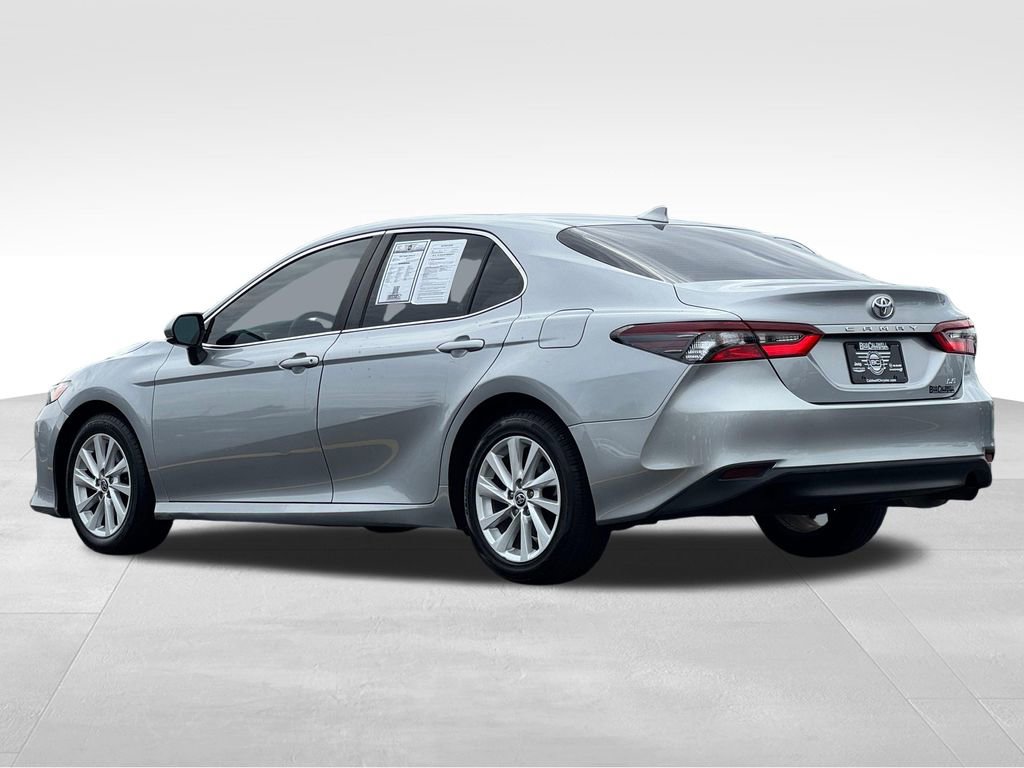 Used 2023 Toyota Camry LE FWD image 5