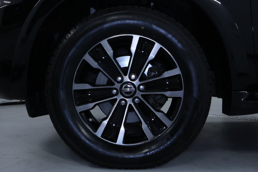 Used 2019 Nissan Armada Platinum w/ Captain's Chairs Package AWD/4WD image 41