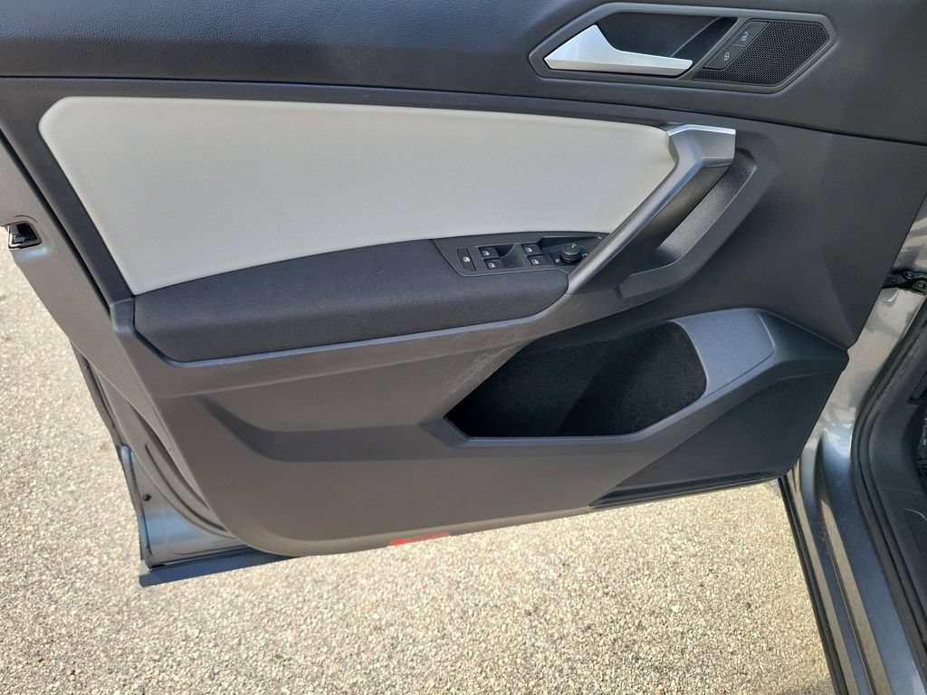Used 2021 Volkswagen Tiguan S FWD image 19