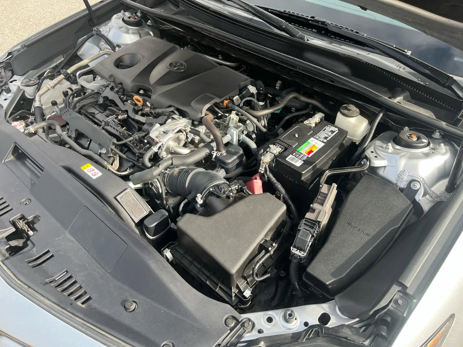 Used 2020 Toyota Camry LE image 9