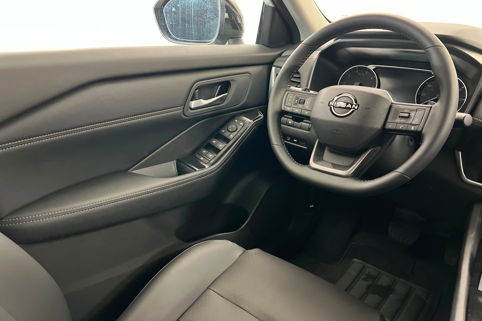 New 2026 Nissan Rogue SV image 11