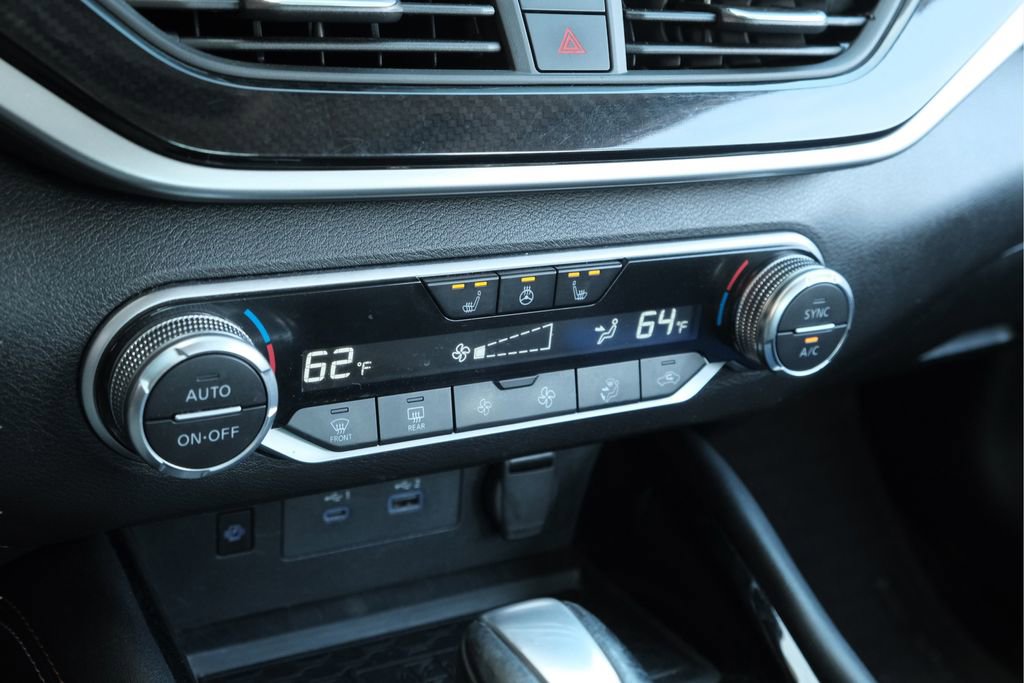 Used 2023 Nissan Altima 2.0 SR FWD image 17