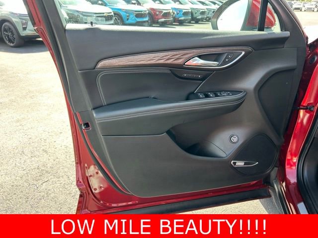 Used 2023 Buick Envision Avenir image 12