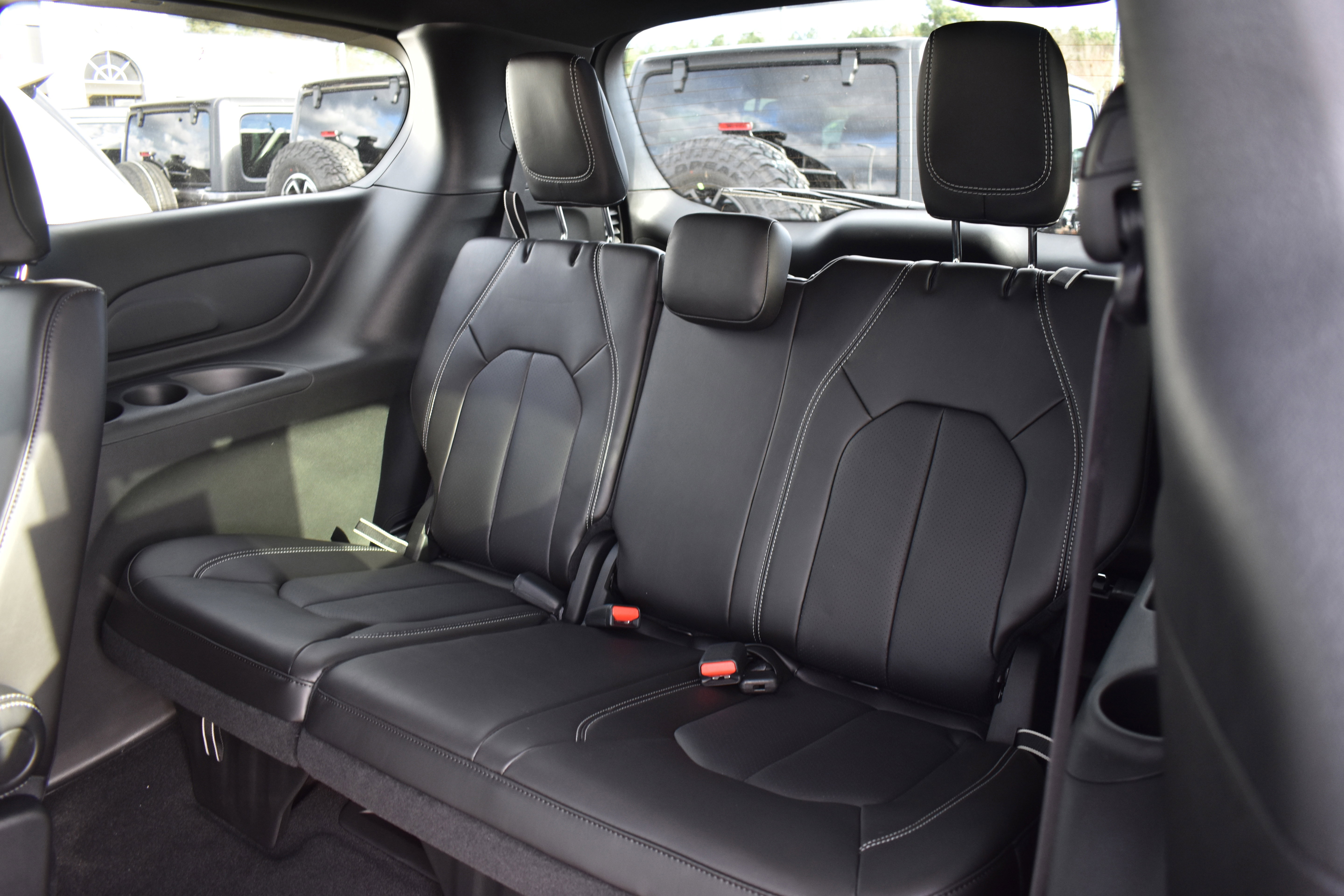 New 2026 Chrysler Pacifica Select image 29
