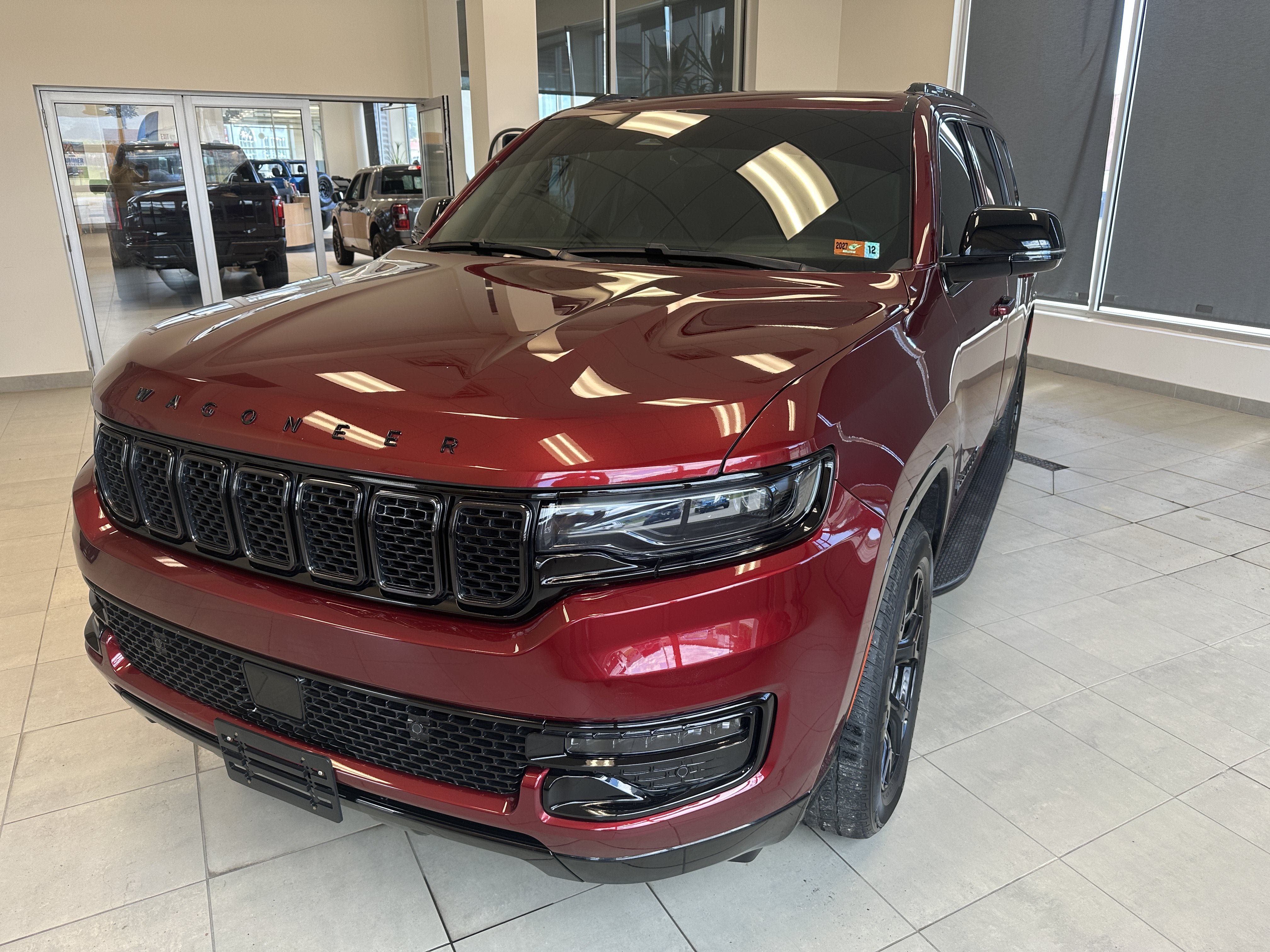Used 2024 Jeep Wagoneer Series II AWD/4WD image 2