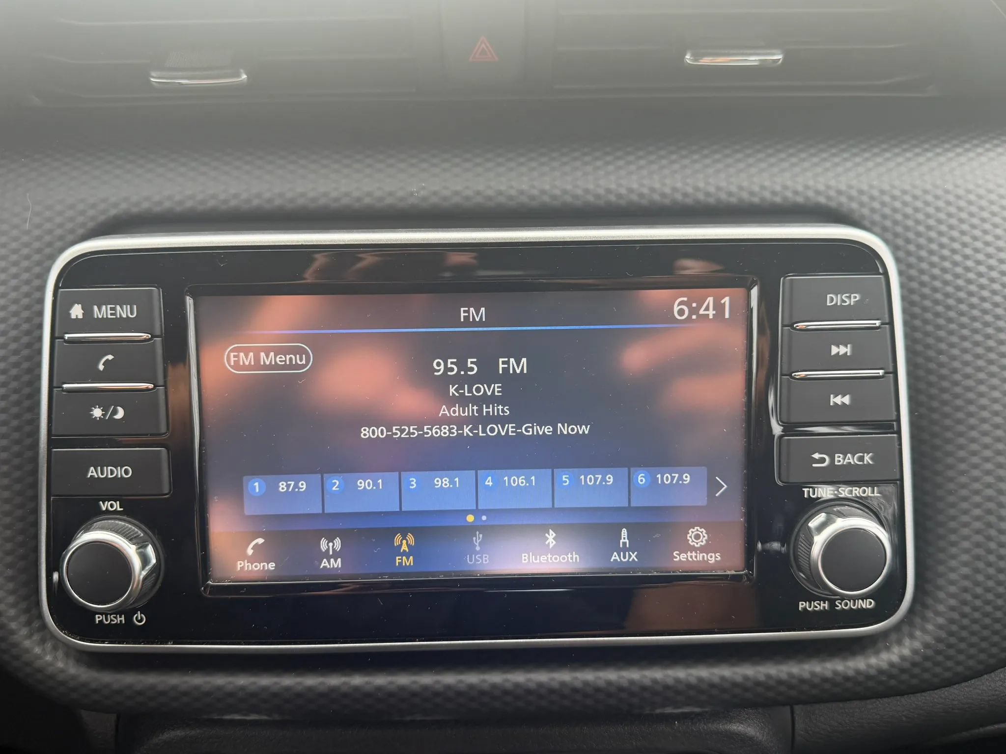 Used 2024 Nissan Kicks S FWD image 17