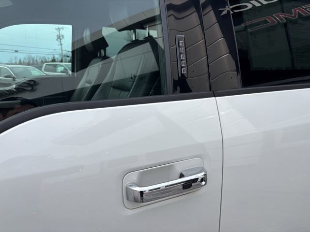 Used 2022 Ford F250 Lariat w/ Lariat Ultimate Package AWD/4WD image 11