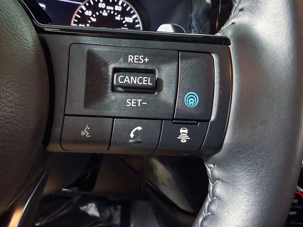 Certified 2025 Nissan Pathfinder SL AWD/4WD image 31