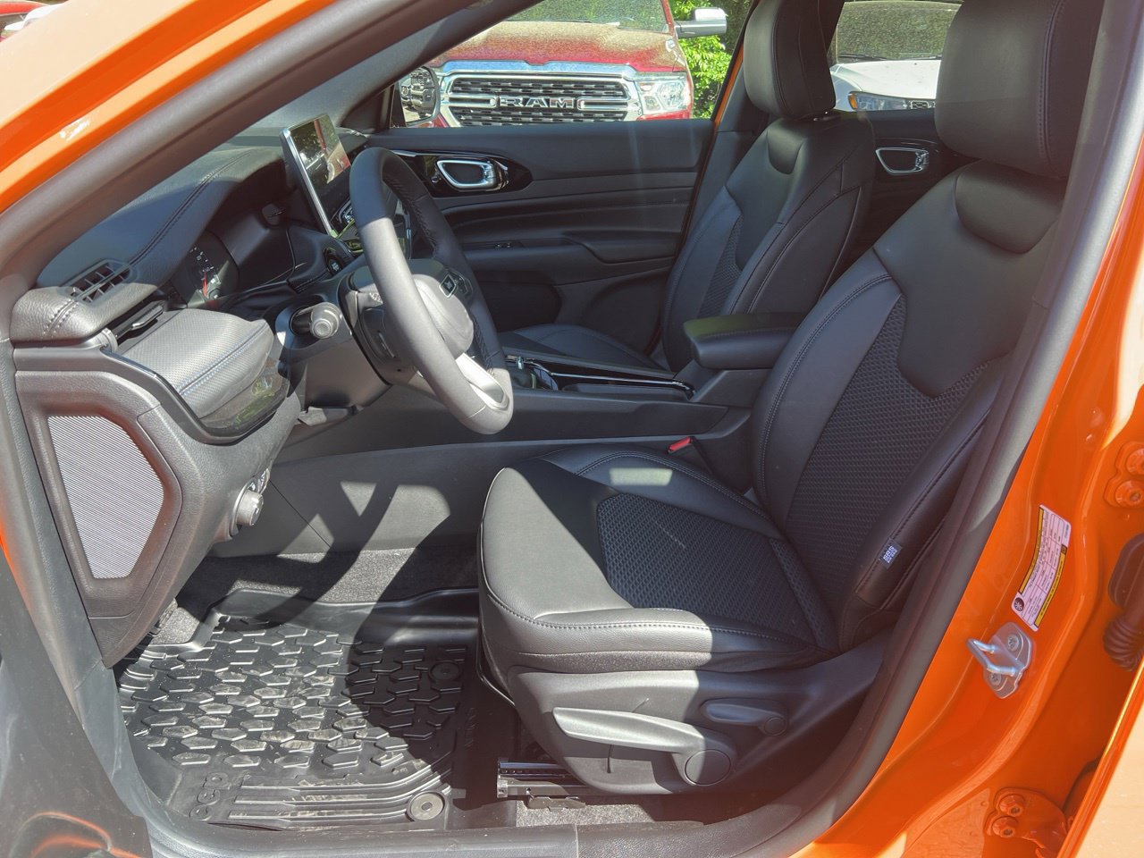 New 2026 Jeep Compass Latitude AWD/4WD image 14