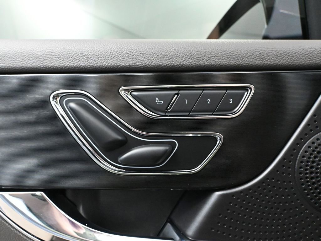 Used 2024 Lincoln Corsair Reserve w/ Towing Package image 21