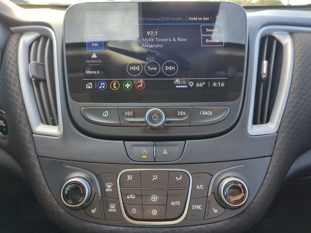 Used 2024 Chevrolet Malibu LT image 23