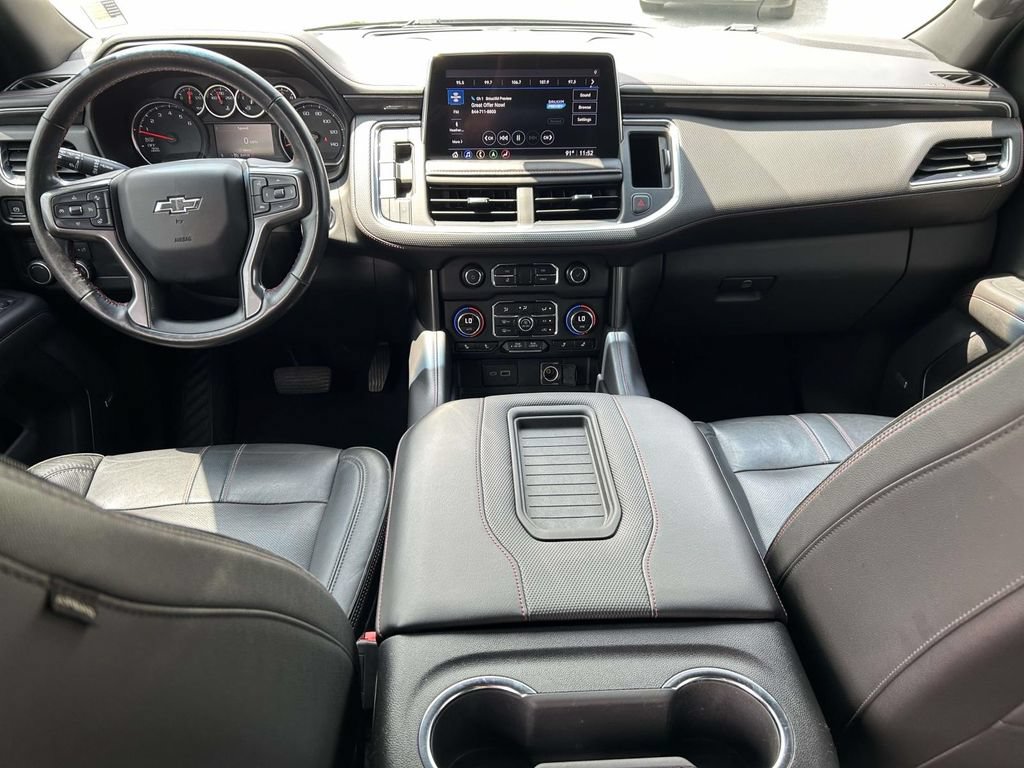 Used 2021 Chevrolet Suburban RST w/ Luxury Package RWD image 16