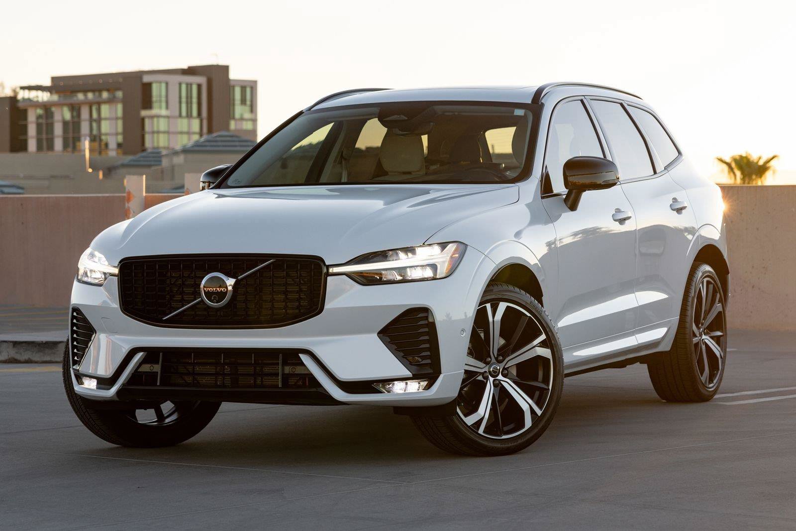 Used 2023 Volvo XC60 B5 Ultimate w/ Protection Package