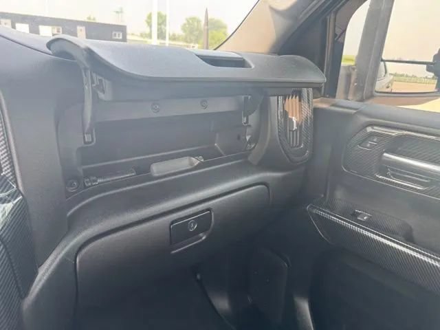 Used 2019 Chevrolet Silverado 1500 Custom w/ Custom Convenience Package AWD/4WD image 28