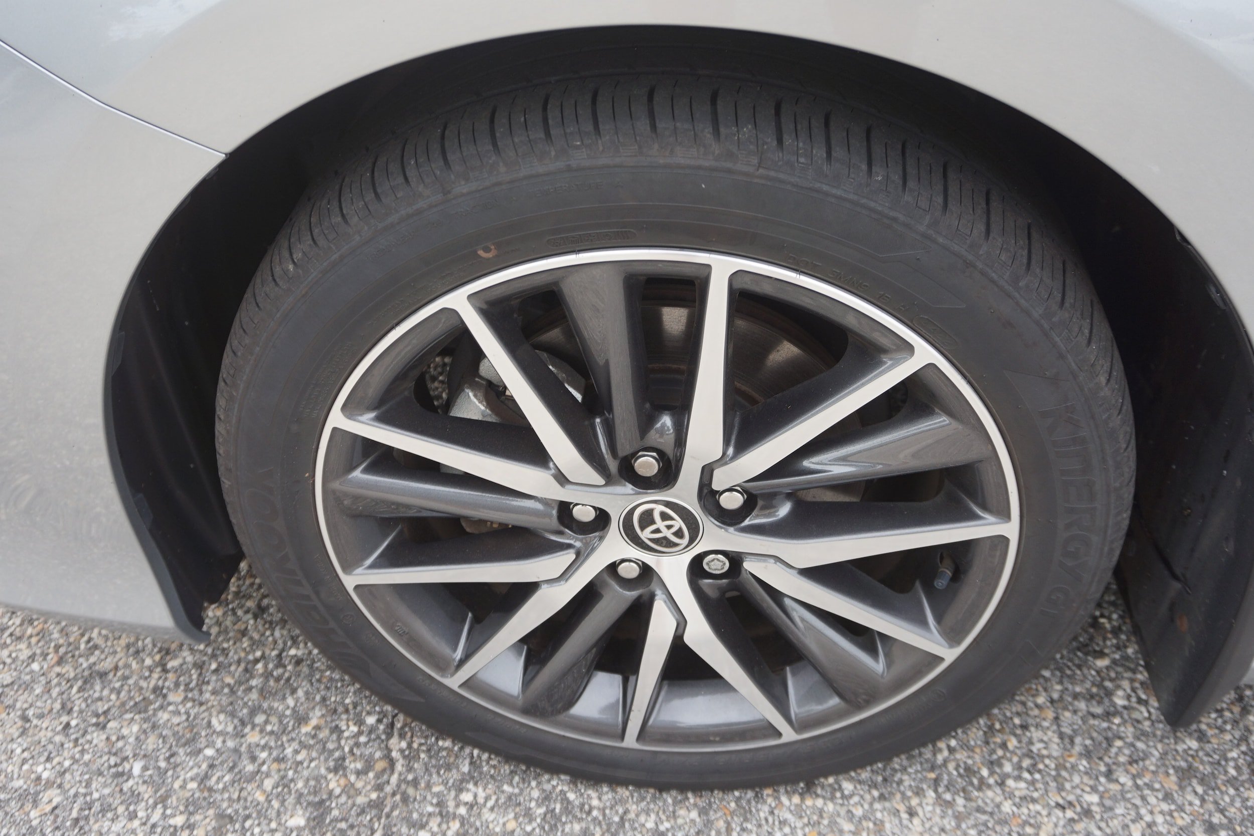 Used 2023 Toyota Camry XLE w/ Navigation Package FWD image 9