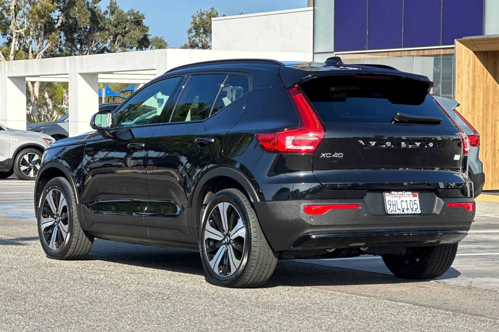 Certified 2023 Volvo XC40 Recharge Plus w/ Protection Package Premier AWD/4WD image 6