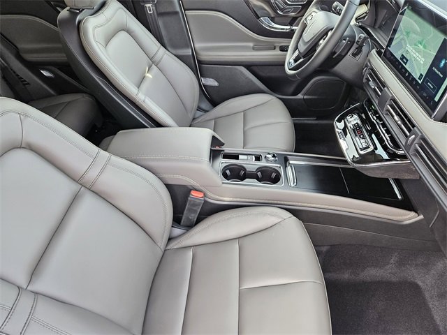 New 2026 Lincoln Corsair Reserve image 13