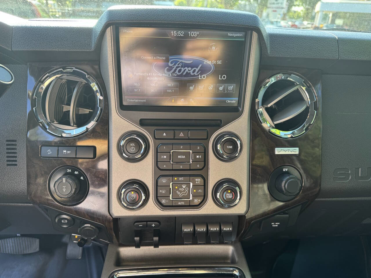 Used 2015 Ford F250 Platinum w/ FX4 Off-Road Package image 12