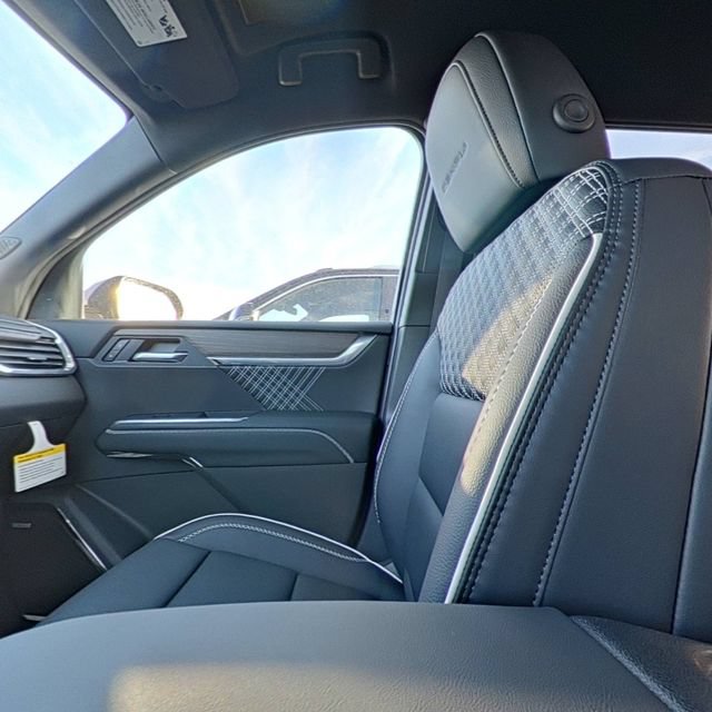 New 2026 GMC Acadia Denali w/ Super Cruise Package FWD image 32