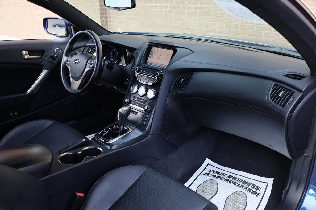 Used 2016 Hyundai Genesis Coupe 3.8 image 24