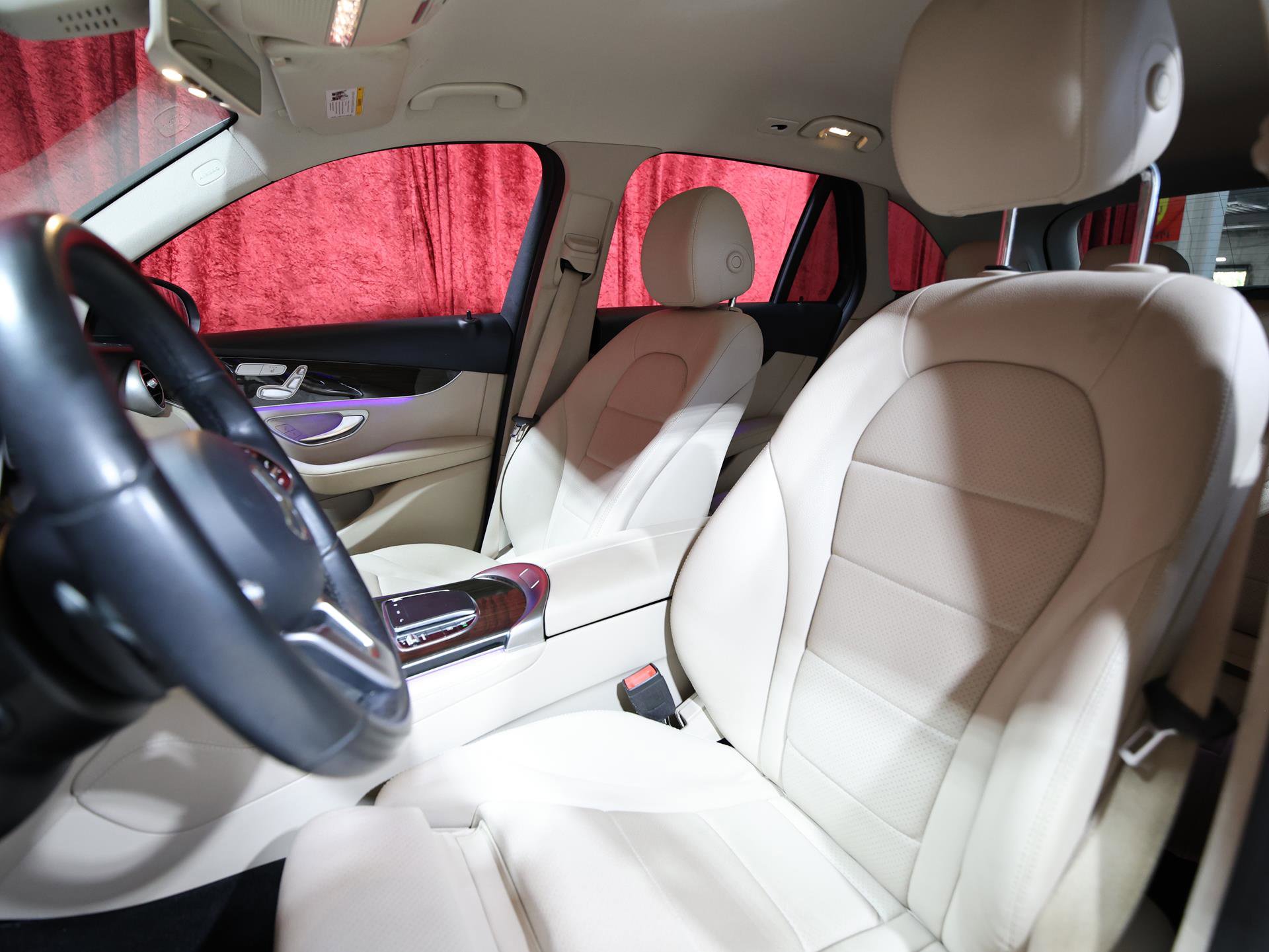 Used 2020 Mercedes-Benz GLC 300 image 13