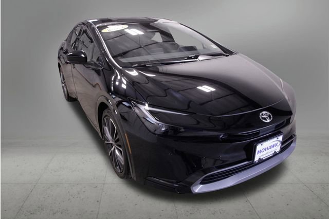 Used 2024 Toyota Prius XLE image 8