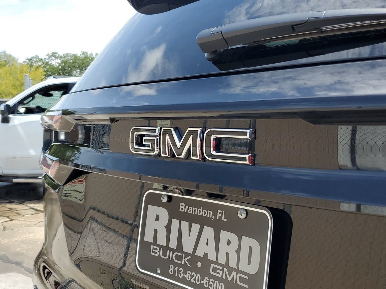 New 2026 GMC Acadia Elevation w/ Black Edition FWD image 7