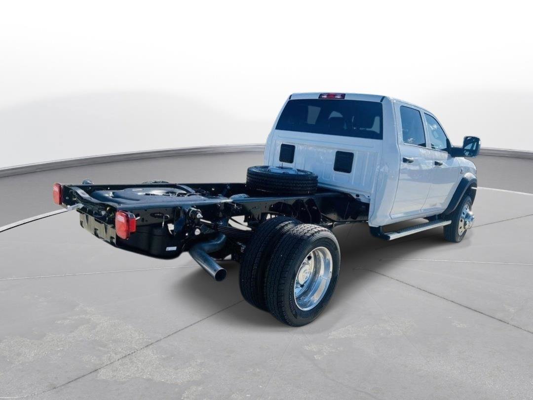 New 2024 RAM 4500 Tradesman w/ Safety Group image 32