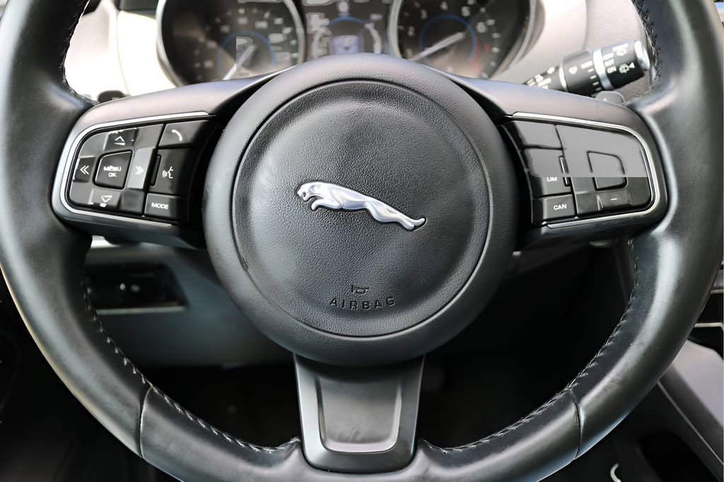 Used 2017 Jaguar F-PACE Premium AWD/4WD image 21