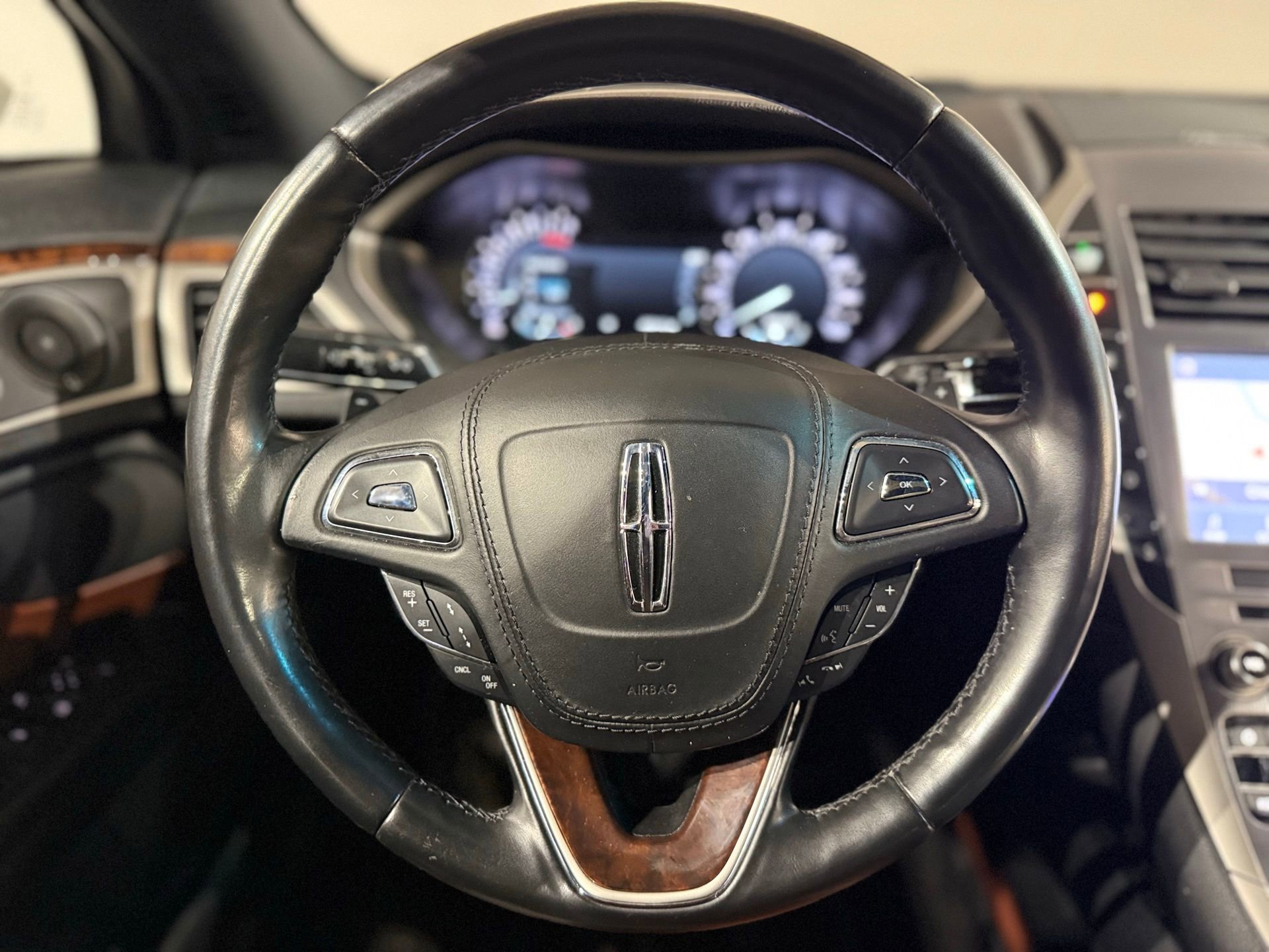 Used 2020 Lincoln MKZ Reserve w/ Monochromatic Package image 50