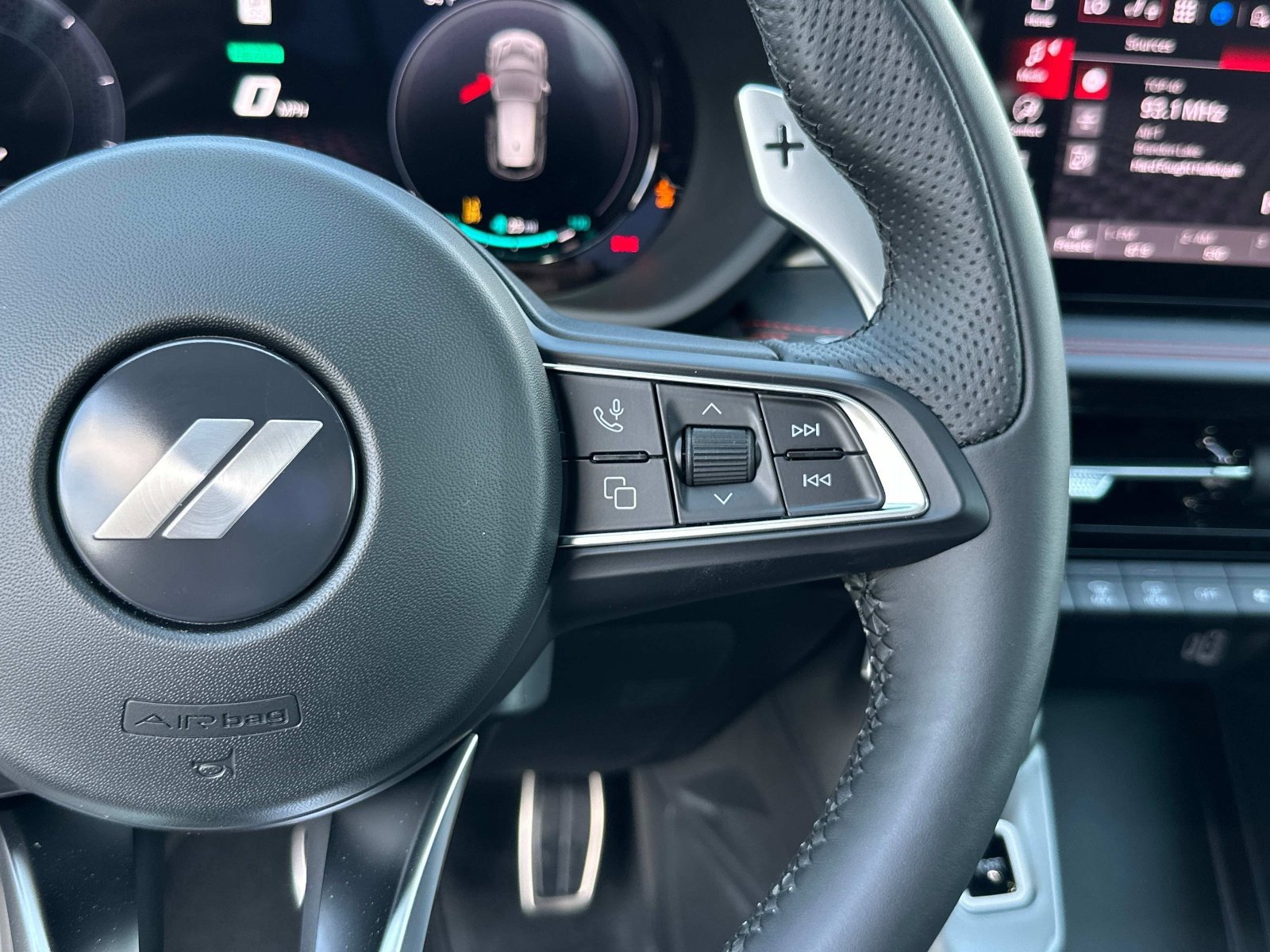 New 2025 Dodge Hornet R/T w/ Track Pack image 28