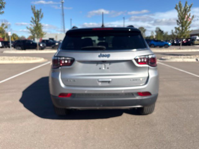 Used 2023 Jeep Compass Limited AWD/4WD image 4