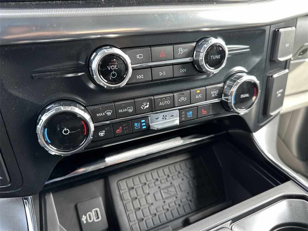 New 2025 Ford F150 Lariat w/ Equipment Group 501A Mid image 19
