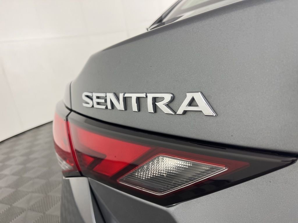 Used 2024 Nissan Sentra SV image 3