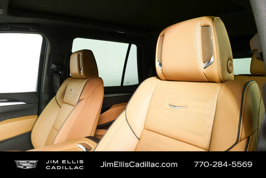 New 2026 Cadillac Escalade Luxury w/ Touring Package AWD/4WD image 5