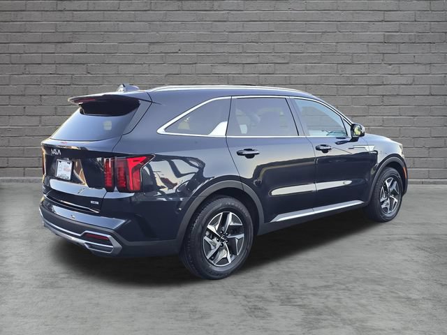Used 2023 Kia Sorento EX w/ Panoramic Sunroof Package FWD image 3