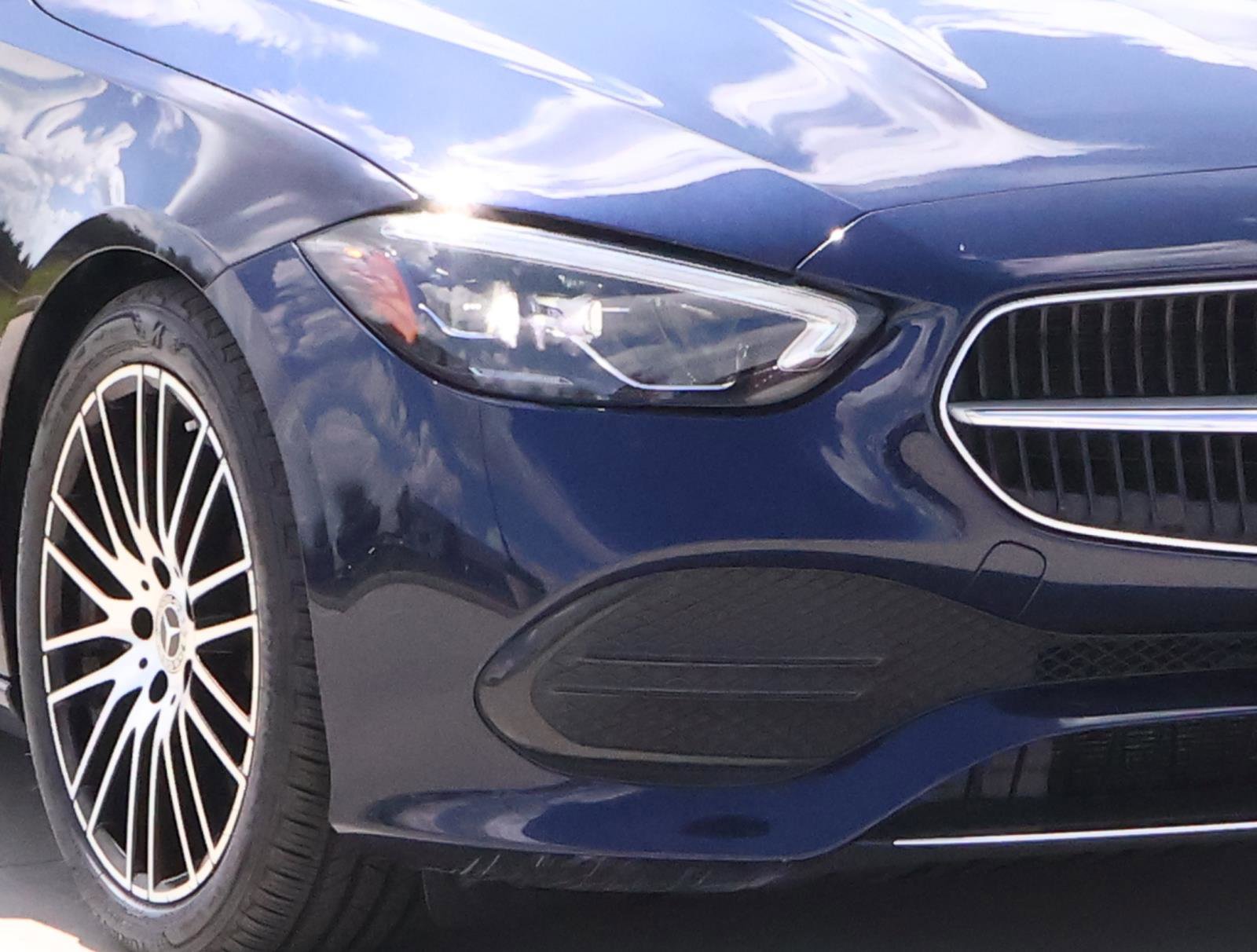 Used 2022 Mercedes-Benz C 300 4MATIC Sedan image 7