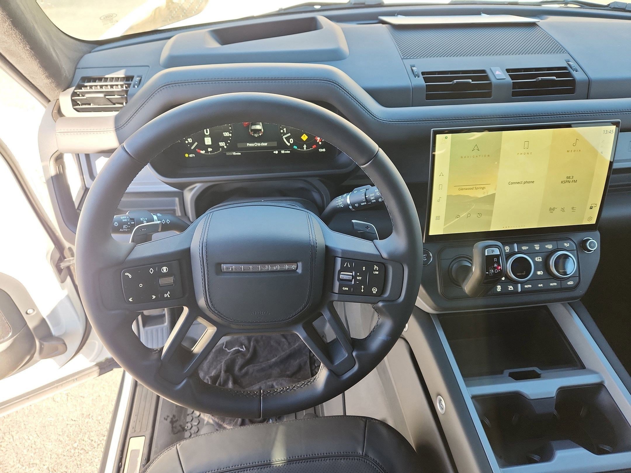 New 2026 Land Rover Defender 90 V8 image 13